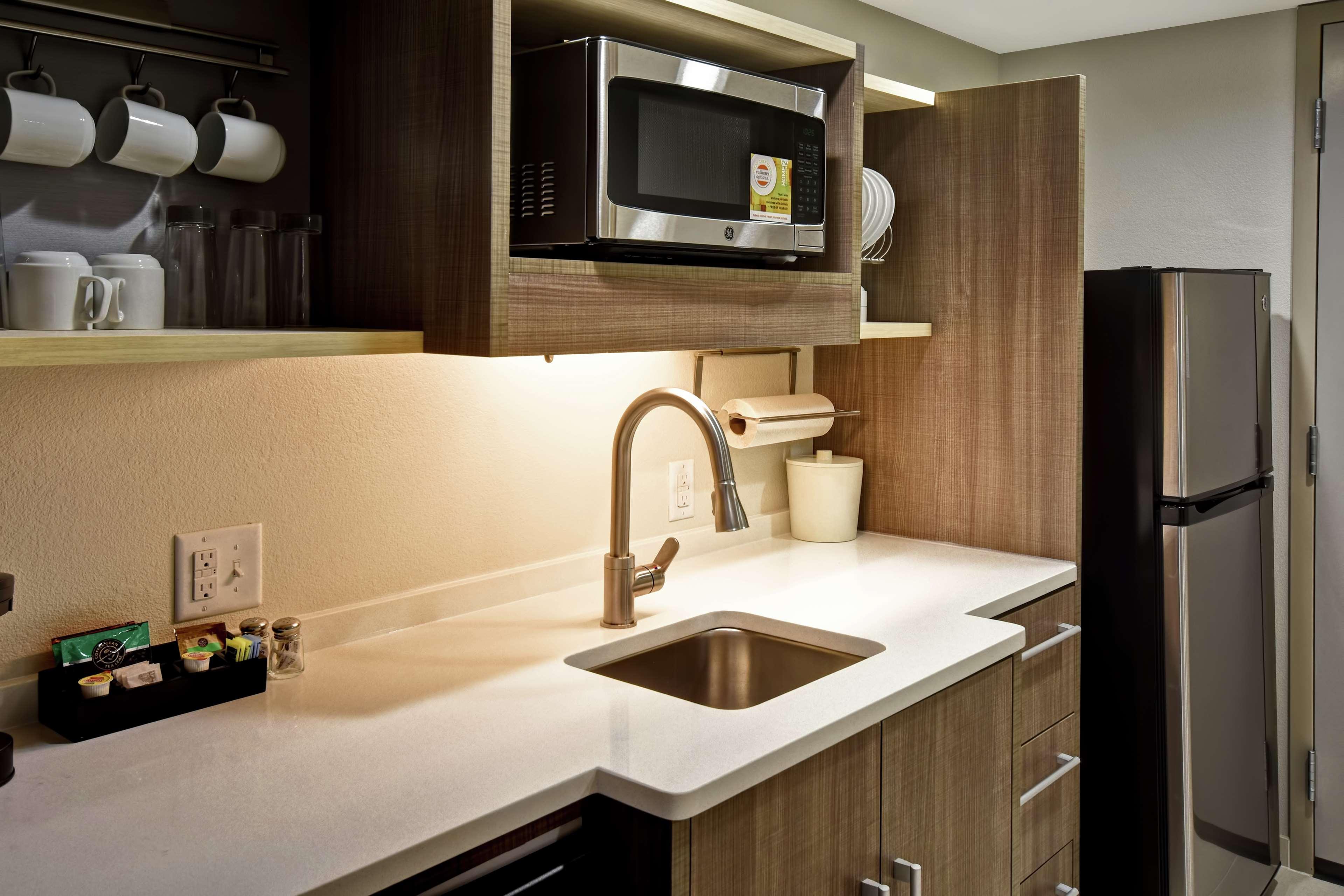 Home2 Suites By Hilton Frankfort Exterior foto
